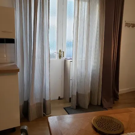 Central, Calme, Proche Chateau Et Insead Apartment Fontainebleau