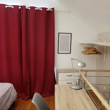Apartment Central, Calme, Proche Chateau Et Insead