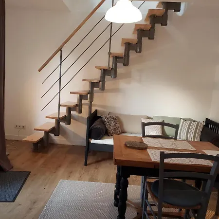 Central, Calme, Proche Chateau Et Insead Apartment